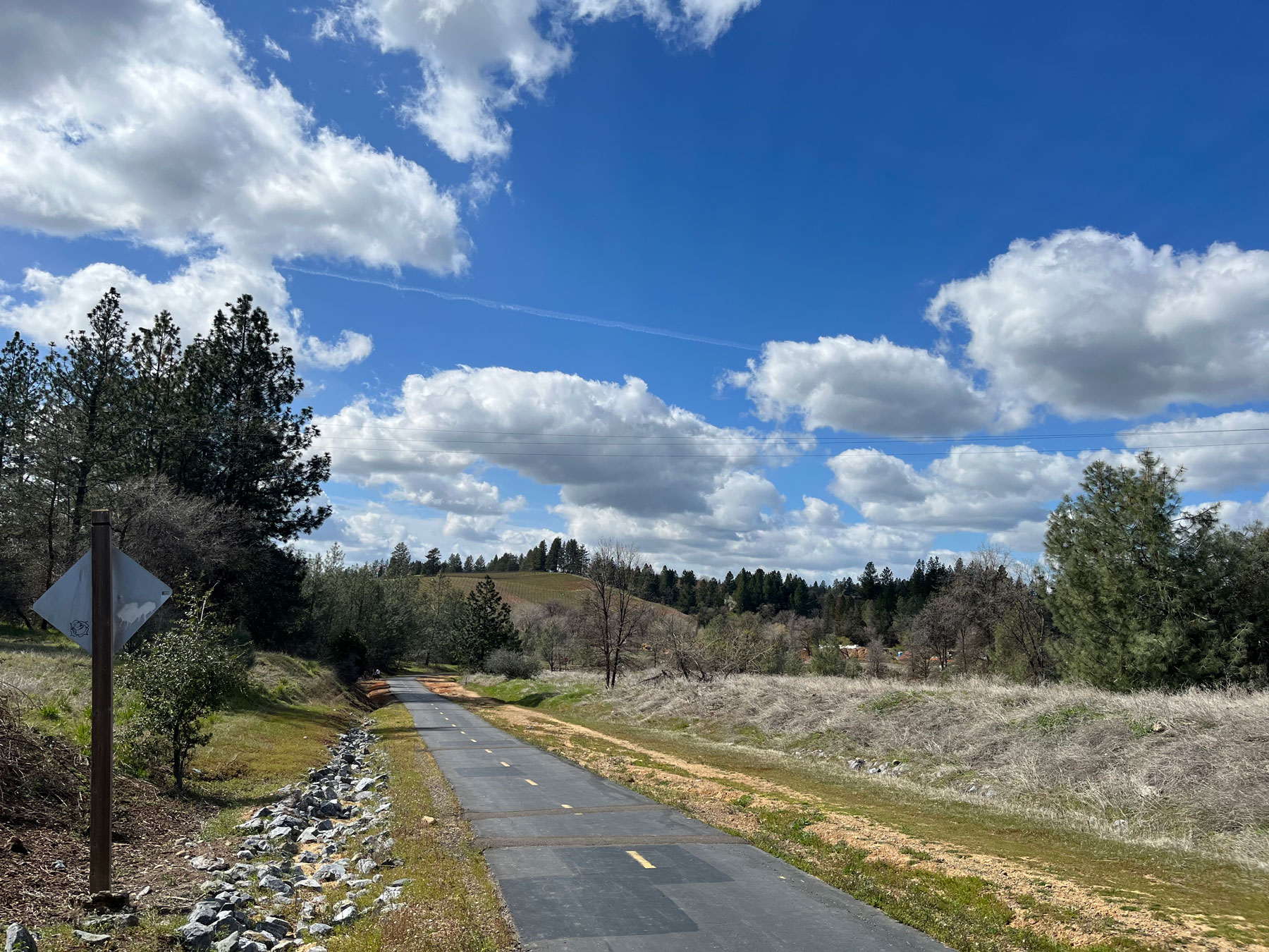 Explore the wonders of Placerville, where history and modernity meet.